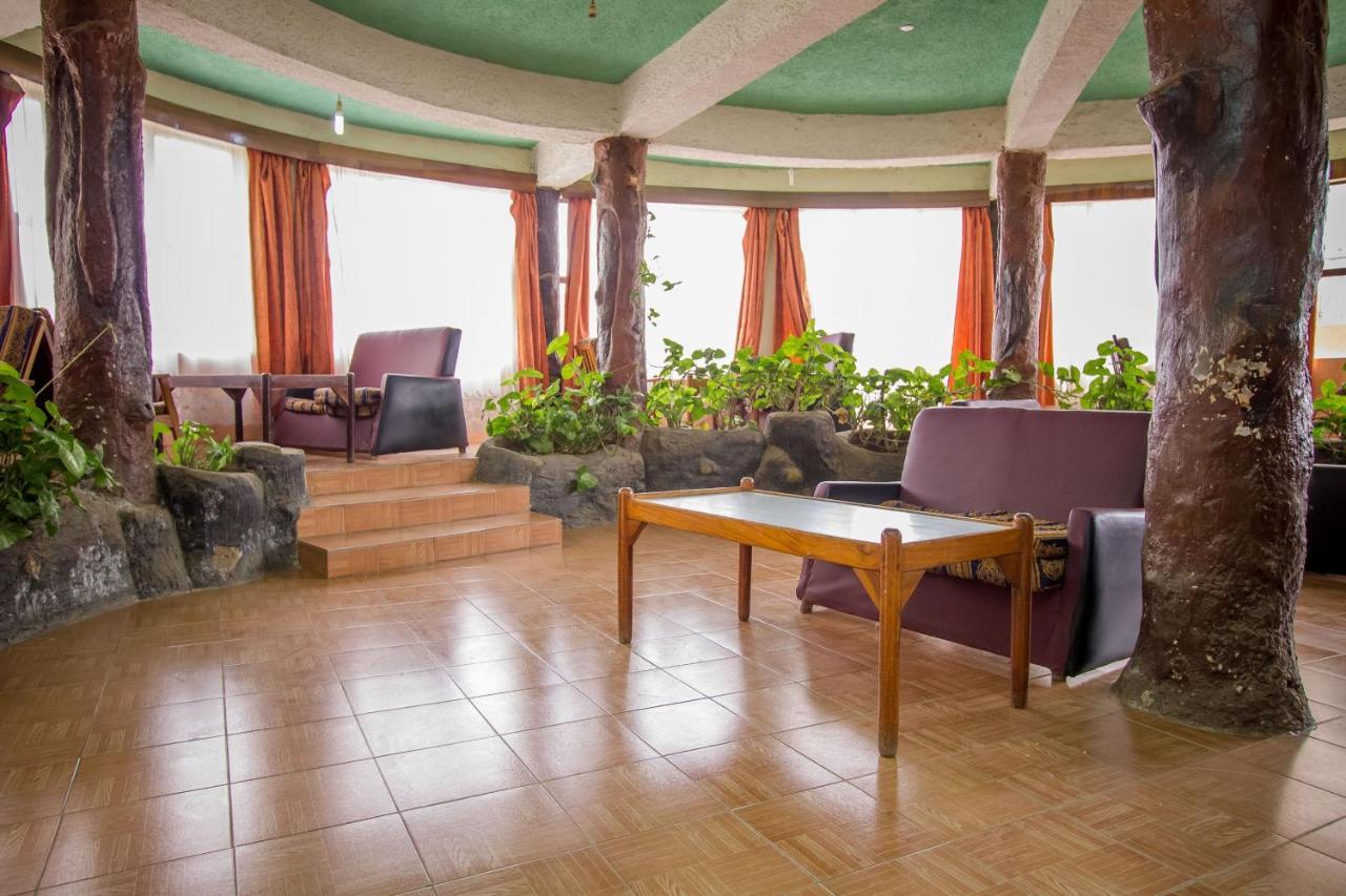 Hotel Genevieve Nakuru Exteriör bild