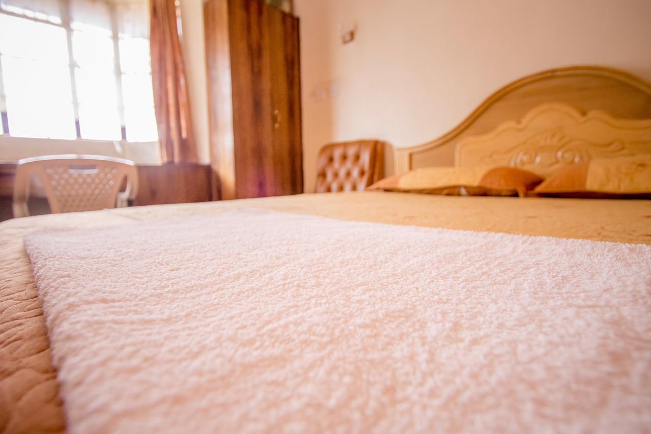 Hotel Genevieve Nakuru Exteriör bild